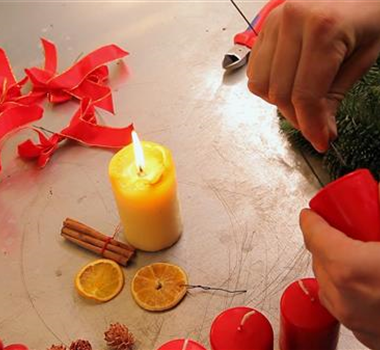 Dekoration - Anfertigen eines Weihnachtskranzes
